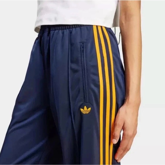 Adidas Firebird NWT size M - Picture 2 of 12